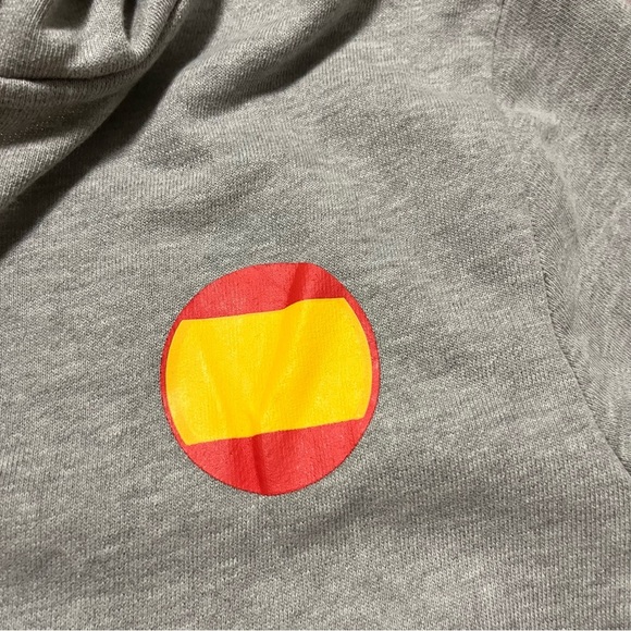 NWT Spain Soccer FIFA World Cup Qatar 2022 Full-Zip Hoodie Youth Large 14/16 - Picture 4 of 8